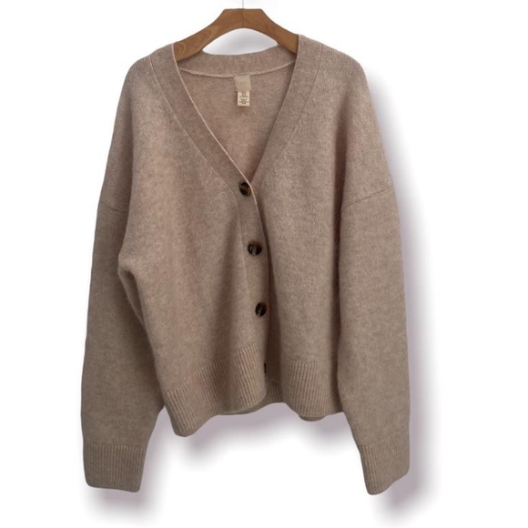 H&M Sweaters - H&M - Ladies 3 button Wool Blend Beige Cardigan size M